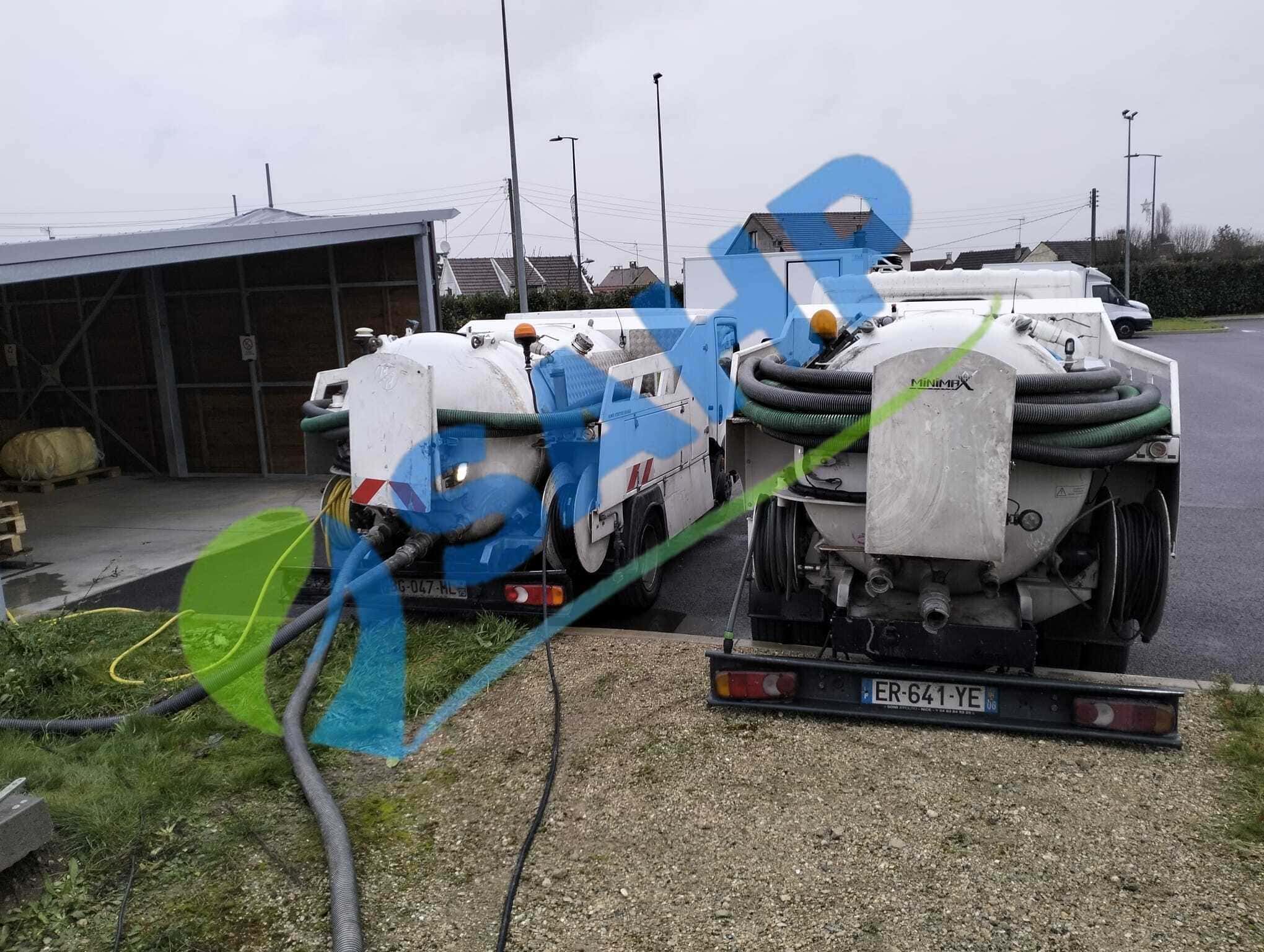 Camion hydrocureur SAHP en intervention de curage